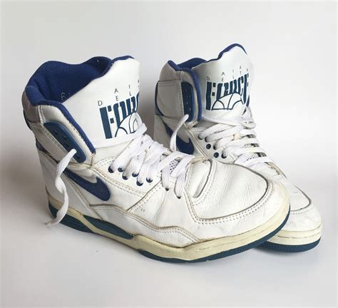 old school nike basketball shoes